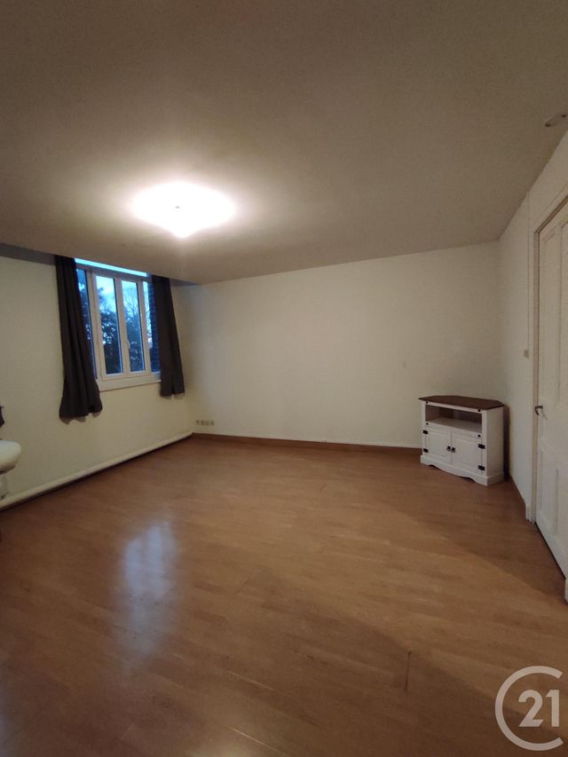 appartement à louer - 3 pièces - 55.22 m2 - CAFFIERS - 62 - NORD-PAS-DE-CALAIS - Century 21 Immopale