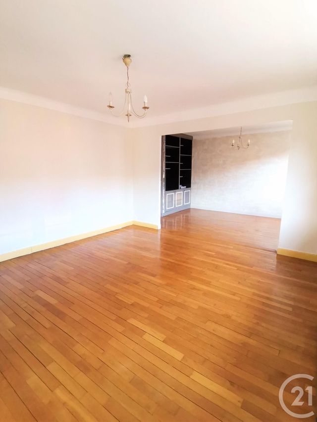 Afficher la photo en grand Appartement F3 à vendre - 4 pièces - 80.0 m2 - CALAIS - 62 - NORD-PAS-DE-CALAIS - Century 21 Immopale
