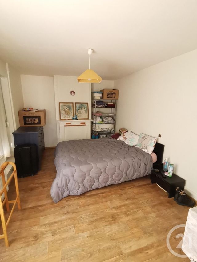 Afficher la photo en grand immeuble à vendre - 150.0 m2 - GUINES - 62 - NORD-PAS-DE-CALAIS - Century 21 Immopale