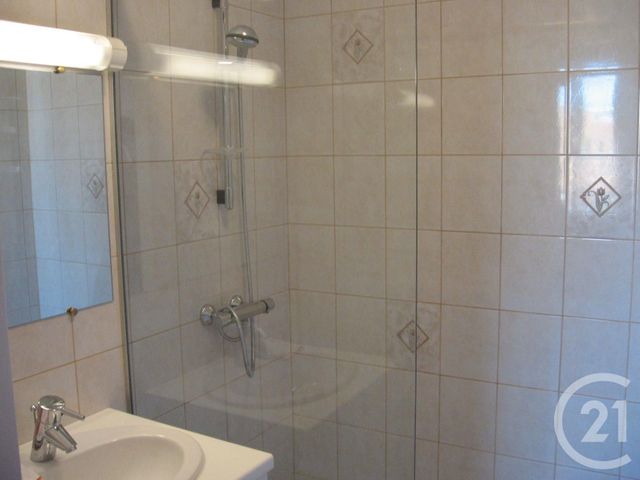 Appartement F2 à louer - 2 pièces - 66.0 m2 - CALAIS - 62 - NORD-PAS-DE-CALAIS - Century 21 Immopale Appartement F2 à louer - 2 pièces - 66.0 m2 - CALAIS - 62 - NORD-PAS-DE-CALAIS - Century 21 Immopale