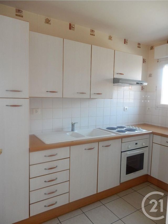 Appartement F3 à louer - 3 pièces - 59.7 m2 - CALAIS - 62 - NORD-PAS-DE-CALAIS - Century 21 Immopale Appartement F3 à louer - 3 pièces - 59.7 m2 - CALAIS - 62 - NORD-PAS-DE-CALAIS - Century 21 Immopale