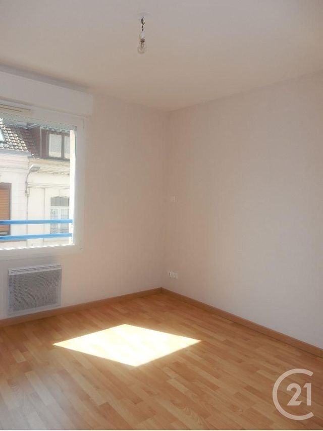 Appartement F3 à louer - 3 pièces - 59.7 m2 - CALAIS - 62 - NORD-PAS-DE-CALAIS - Century 21 Immopale Appartement F3 à louer - 3 pièces - 59.7 m2 - CALAIS - 62 - NORD-PAS-DE-CALAIS - Century 21 Immopale