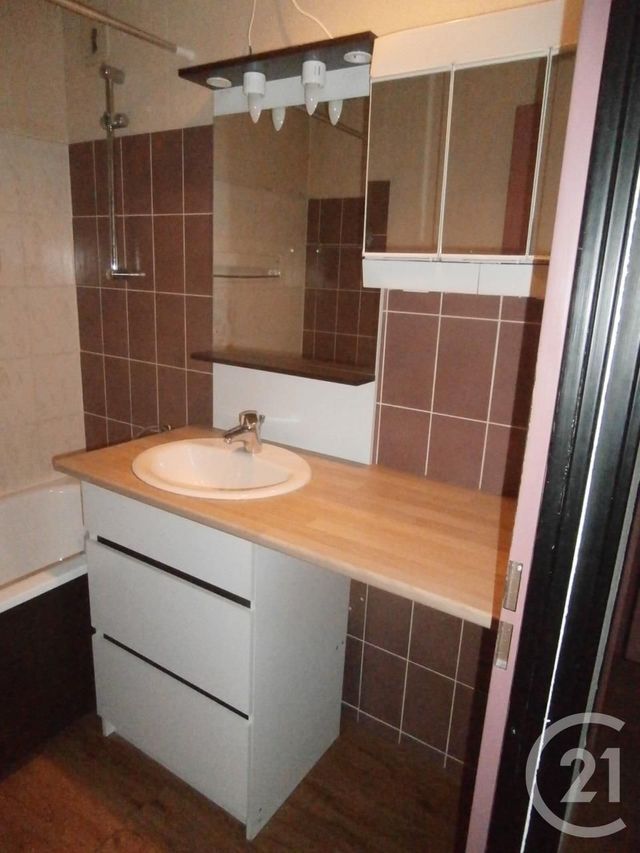 Studio à louer - 1 pièce - 22.5 m2 - CALAIS - 62 - NORD-PAS-DE-CALAIS - Century 21 Immopale Studio à louer - 1 pièce - 22.5 m2 - CALAIS - 62 - NORD-PAS-DE-CALAIS - Century 21 Immopale