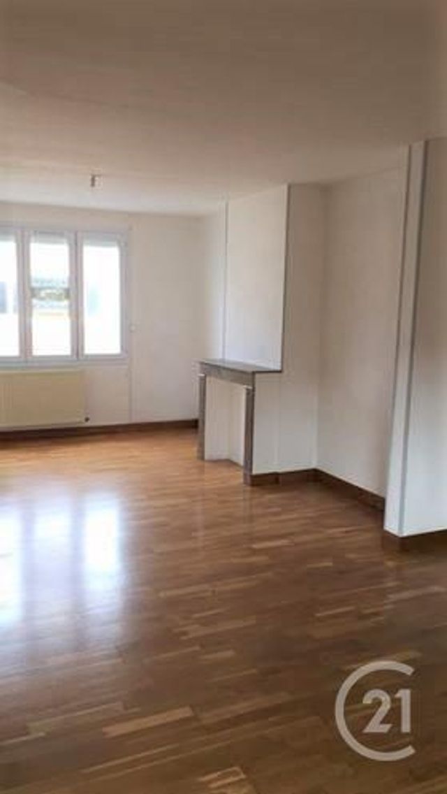 Afficher la photo en grand Appartement F2 à louer - 2 pièces - 55.34 m2 - CALAIS - 62 - NORD-PAS-DE-CALAIS - Century 21 Immopale