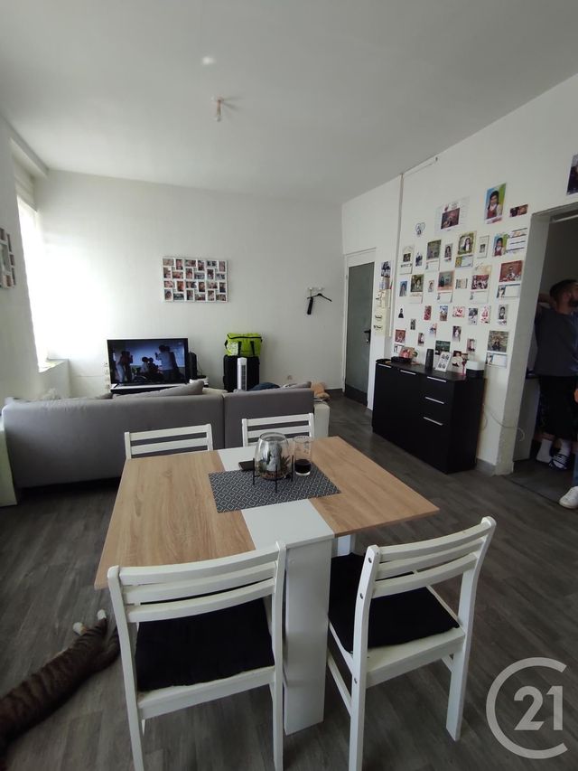 Afficher la photo en grand immeuble à vendre - 110.0 m2 - CALAIS - 62 - NORD-PAS-DE-CALAIS - Century 21 Immopale