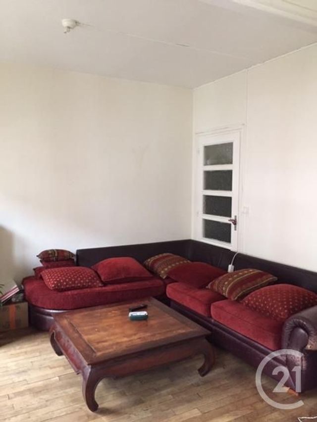 Afficher la photo en grand Appartement F3 à louer - 3 pièces - 78.0 m2 - CALAIS - 62 - NORD-PAS-DE-CALAIS - Century 21 Immopale