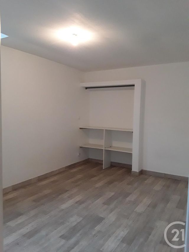Afficher la photo en grand appartement à louer - 2 pièces - 60.0 m2 - CAFFIERS - 62 - NORD-PAS-DE-CALAIS - Century 21 Immopale