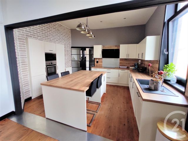Afficher la photo en grand maison à vendre - 6 pièces - 323.0 m2 - CALAIS - 62 - NORD-PAS-DE-CALAIS - Century 21 Immopale
