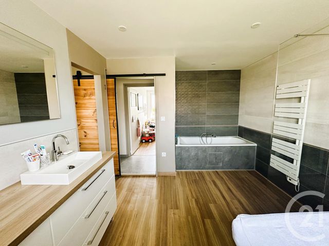 maison à vendre - 6 pièces - 154.0 m2 - ST INGLEVERT - 62 - NORD-PAS-DE-CALAIS - Century 21 Immopale