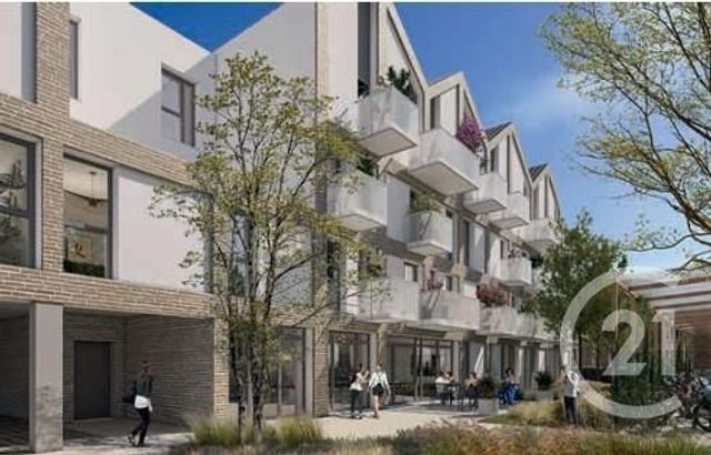 Afficher la photo en grand Appartement Studio à vendre - 1 pièce - 19.0 m2 - CALAIS - 62 - NORD-PAS-DE-CALAIS - Century 21 Immopale