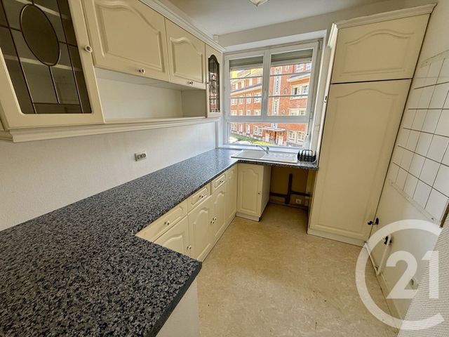 Appartement F4 à vendre - 5 pièces - 94.34 m2 - CALAIS - 62 - NORD-PAS-DE-CALAIS - Century 21 Immopale