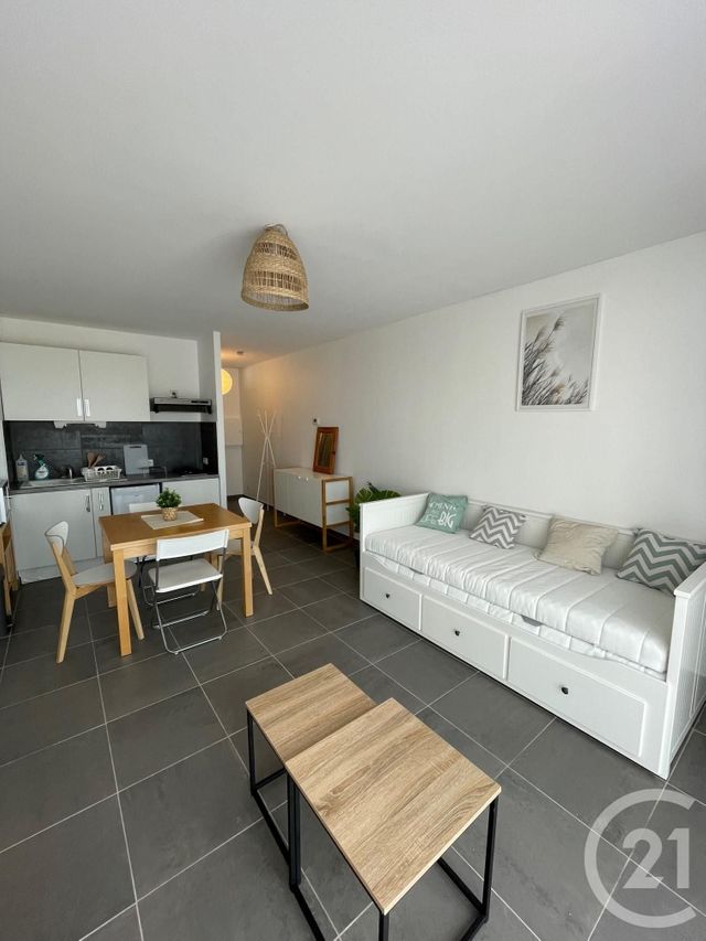 Appartement Studio à louer - 1 pièce - 29.0 m2 - CALAIS - 62 - NORD-PAS-DE-CALAIS - Century 21 Immopale