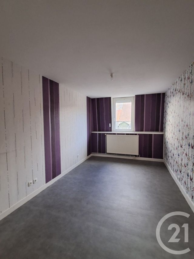 Appartement Duplex à louer - 4 pièces - 93.0 m2 - CALAIS - 62 - NORD-PAS-DE-CALAIS - Century 21 Immopale