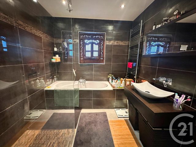 maison à vendre - 6 pièces - 135.0 m2 - CALAIS - 62 - NORD-PAS-DE-CALAIS - Century 21 Immopale