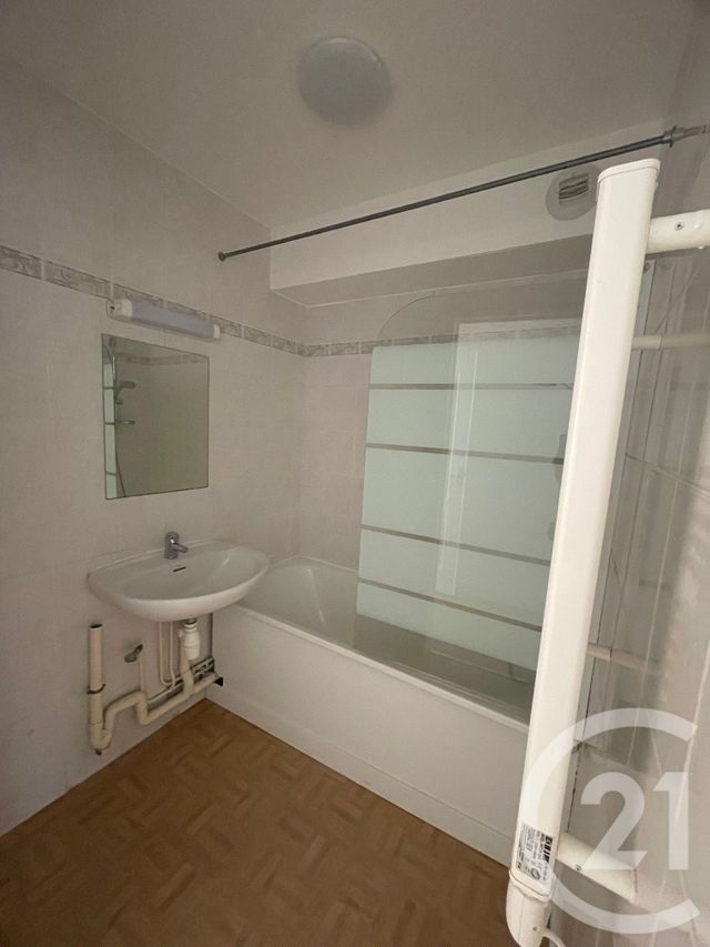 Appartement F2 à louer - 2 pièces - 44.0 m2 - CALAIS - 62 - NORD-PAS-DE-CALAIS - Century 21 Immopale