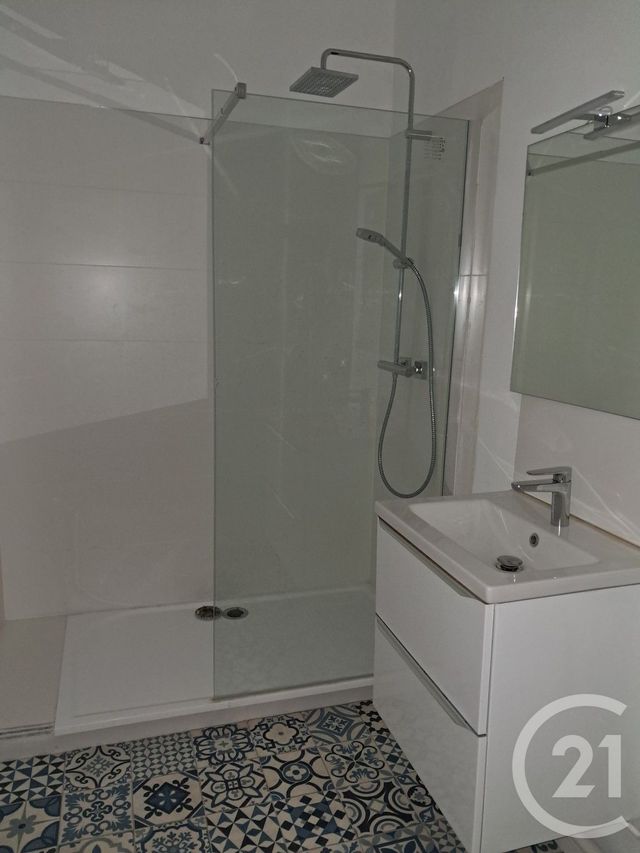 Appartement F3 à louer - 3 pièces - 62.51 m2 - CALAIS - 62 - NORD-PAS-DE-CALAIS - Century 21 Immopale