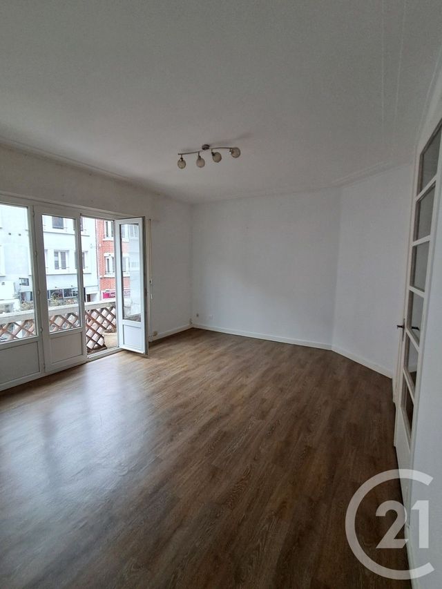 Appartement F3 à louer - 3 pièces - 62.51 m2 - CALAIS - 62 - NORD-PAS-DE-CALAIS - Century 21 Immopale