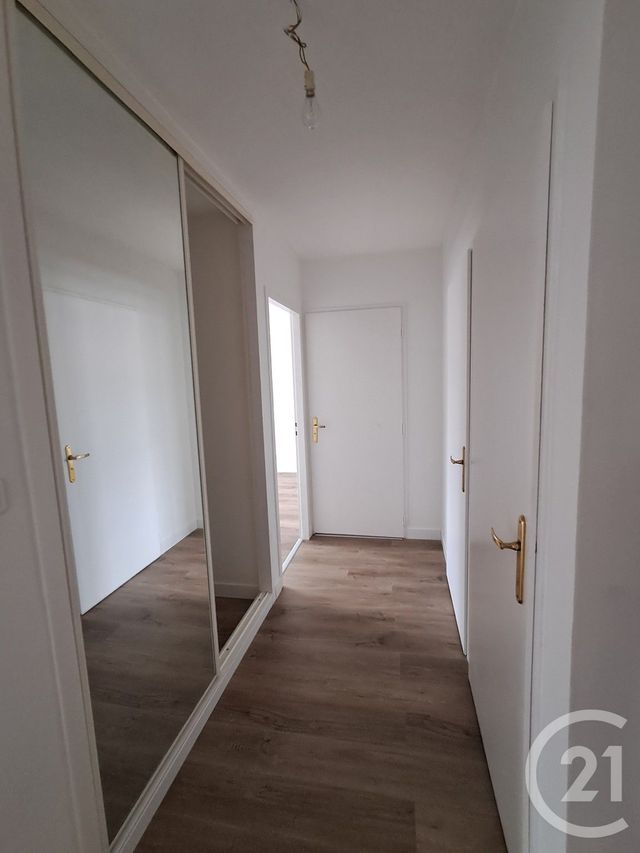 Afficher la photo en grand Appartement à louer - 2 pièces - 59.81 m2 - CALAIS - 62 - NORD-PAS-DE-CALAIS - Century 21 Immopale