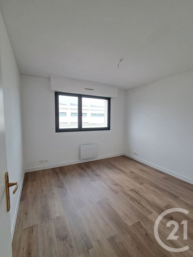 Afficher la photo en grand Appartement à louer - 2 pièces - 59.81 m2 - CALAIS - 62 - NORD-PAS-DE-CALAIS - Century 21 Immopale