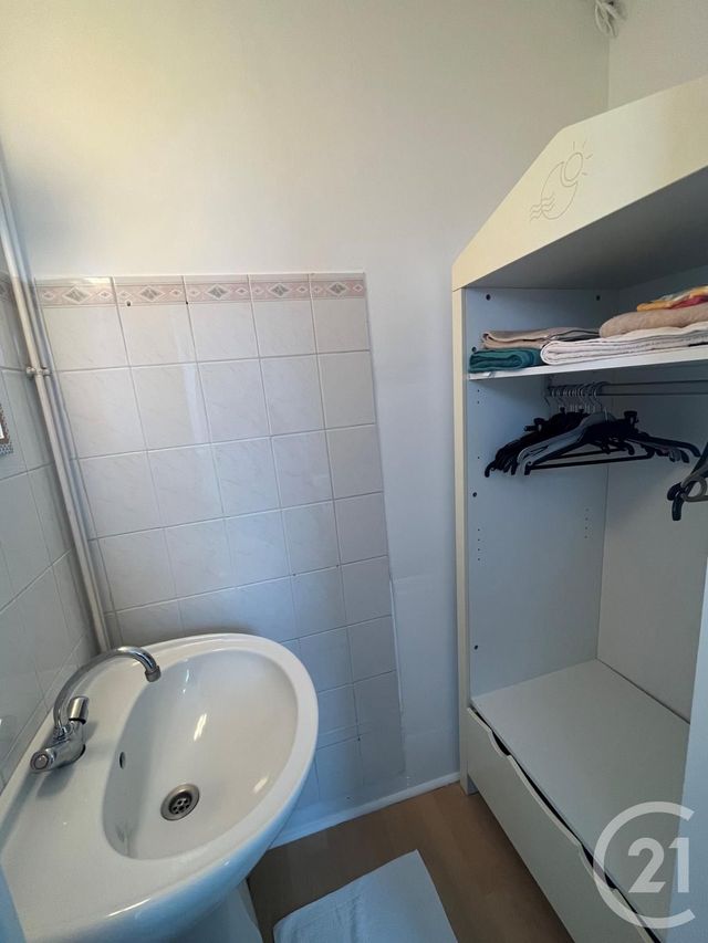 Appartement à louer - 2 pièces - 47.0 m2 - CALAIS - 62 - NORD-PAS-DE-CALAIS - Century 21 Immopale