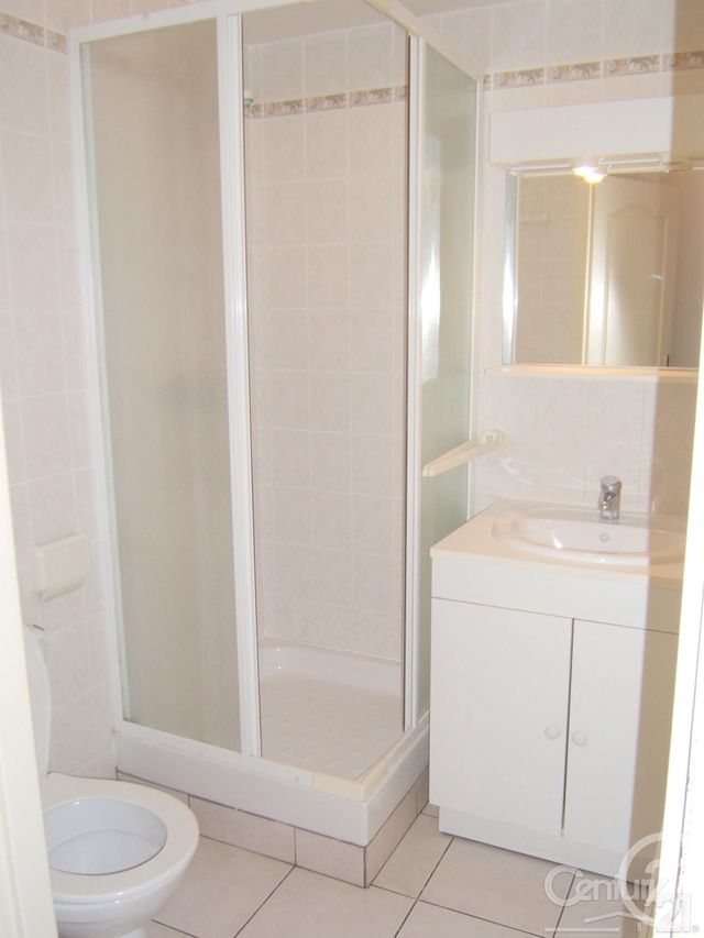 Appartement Studio à louer - 1 pièce - 18.0 m2 - CALAIS - 62 - NORD-PAS-DE-CALAIS - Century 21 Immopale