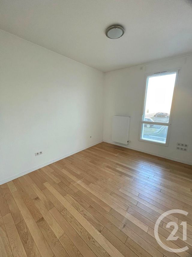 Appartement F4 à louer - 4 pièces - 113.0 m2 - CALAIS - 62 - NORD-PAS-DE-CALAIS - Century 21 Immopale