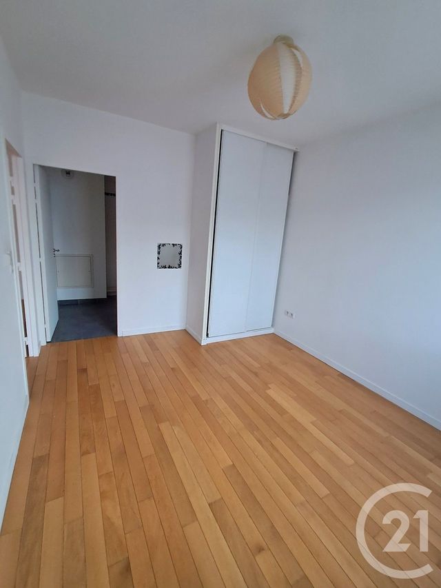 Appartement F2 à louer - 2 pièces - 61.0 m2 - CALAIS - 62 - NORD-PAS-DE-CALAIS - Century 21 Immopale