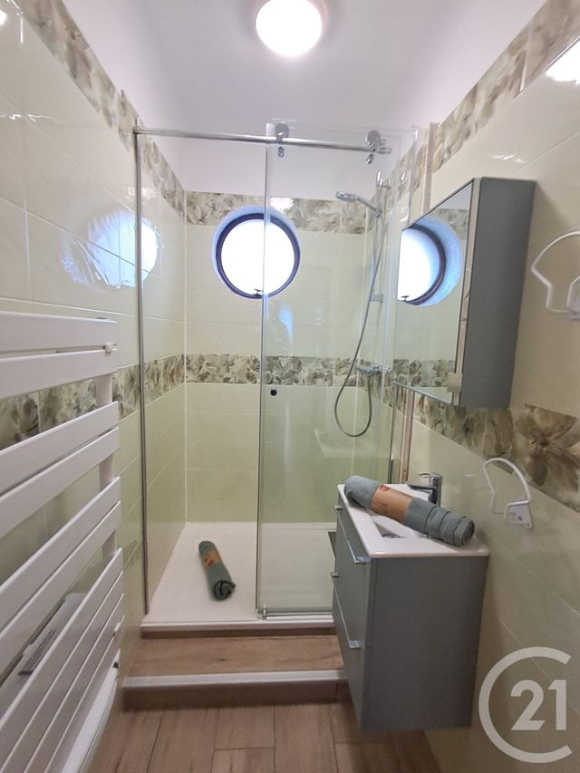 maison à louer - 5 pièces - 153.23 m2 - CALAIS - 62 - NORD-PAS-DE-CALAIS - Century 21 Immopale