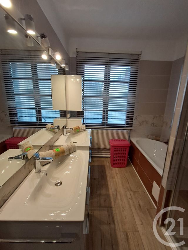 maison à louer - 5 pièces - 153.23 m2 - CALAIS - 62 - NORD-PAS-DE-CALAIS - Century 21 Immopale