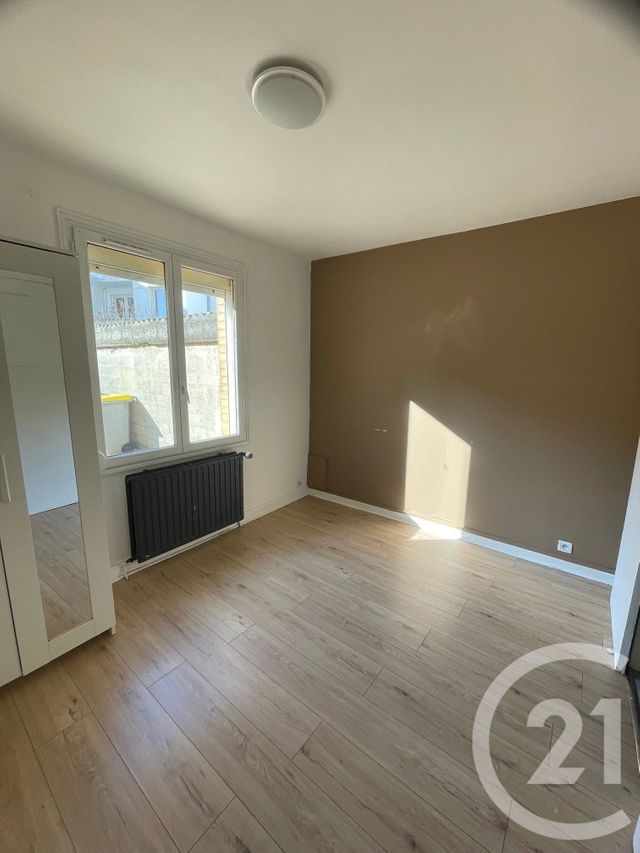 Appartement F1 bis à louer - 2 pièces - 25.38 m2 - CALAIS - 62 - NORD-PAS-DE-CALAIS - Century 21 Immopale