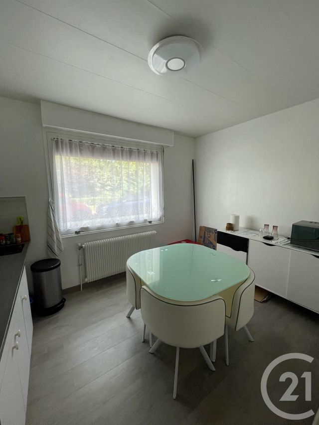 Appartement F1 à louer - 1 pièce - 25.0 m2 - CALAIS - 62 - NORD-PAS-DE-CALAIS - Century 21 Immopale