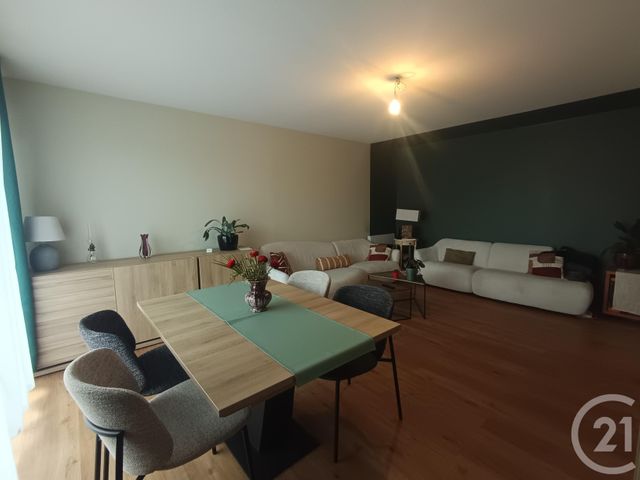 Appartement F3 à louer - 3 pièces - 76.15 m2 - CALAIS - 62 - NORD-PAS-DE-CALAIS - Century 21 Immopale