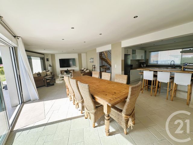 maison à vendre - 6 pièces - 142.3 m2 - AUDRUICQ - 62 - NORD-PAS-DE-CALAIS - Century 21 Immopale