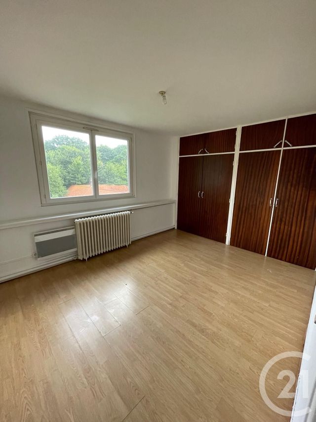 Appartement à louer - 5 pièces - 77.91 m2 - CAFFIERS - 62 - NORD-PAS-DE-CALAIS - Century 21 Immopale