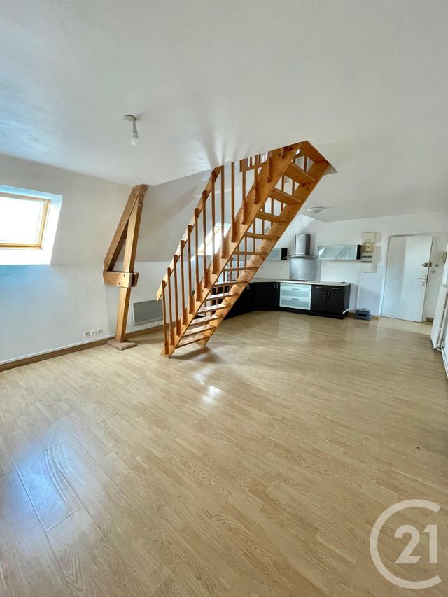 Appartement à louer - 5 pièces - 77.91 m2 - CAFFIERS - 62 - NORD-PAS-DE-CALAIS - Century 21 Immopale