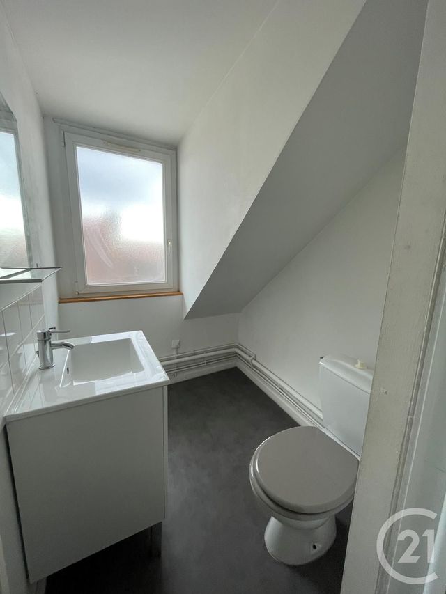 Appartement T2 à louer - 3 pièces - 25.25 m2 - CALAIS - 62 - NORD-PAS-DE-CALAIS - Century 21 Immopale