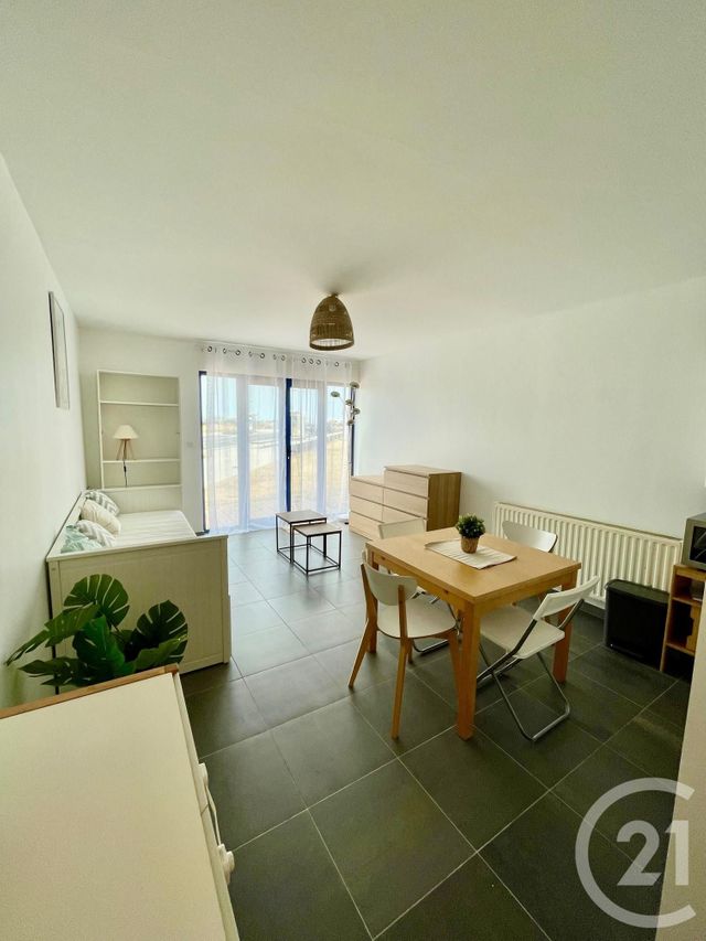 Appartement Studio à louer - 1 pièce - 29.0 m2 - CALAIS - 62 - NORD-PAS-DE-CALAIS - Century 21 Immopale