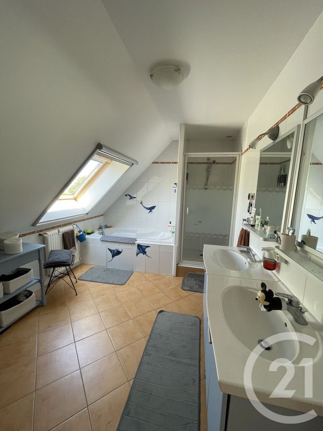 maison à louer - 9 pièces - 148.0 m2 - CALAIS - 62 - NORD-PAS-DE-CALAIS - Century 21 Immopale