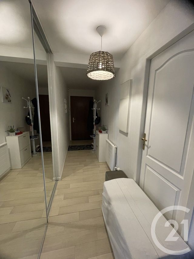 Appartement F3 à louer - 3 pièces - 77.07 m2 - CALAIS - 62 - NORD-PAS-DE-CALAIS - Century 21 Immopale