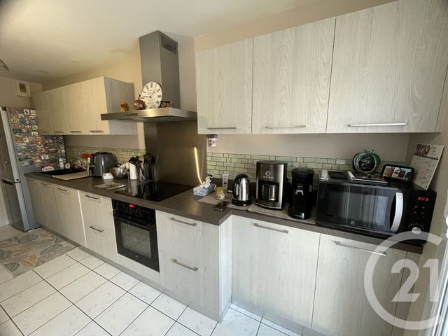 Appartement F3 à louer - 3 pièces - 77.07 m2 - CALAIS - 62 - NORD-PAS-DE-CALAIS - Century 21 Immopale