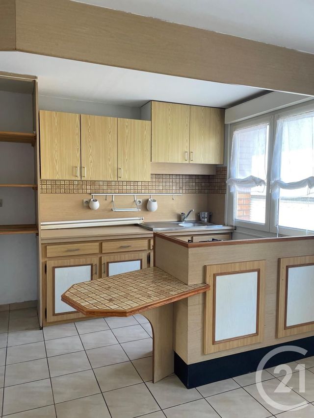 Appartement F2 à louer - 2 pièces - 40.0 m2 - CALAIS - 62 - NORD-PAS-DE-CALAIS - Century 21 Immopale