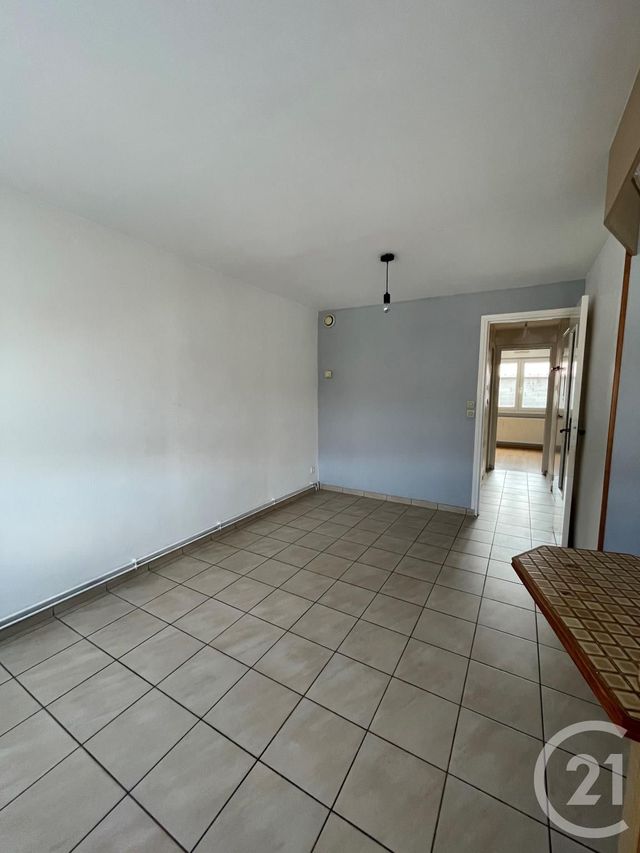 Appartement F2 à louer - 2 pièces - 40.0 m2 - CALAIS - 62 - NORD-PAS-DE-CALAIS - Century 21 Immopale