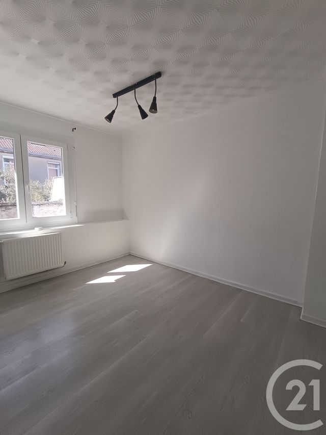 maison à louer - 5 pièces - 65.0 m2 - CALAIS - 62 - NORD-PAS-DE-CALAIS - Century 21 Immopale