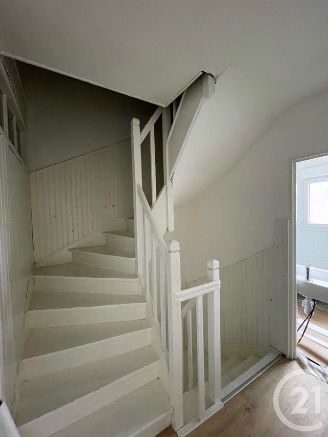 maison à louer - 6 pièces - 112.0 m2 - CALAIS - 62 - NORD-PAS-DE-CALAIS - Century 21 Immopale