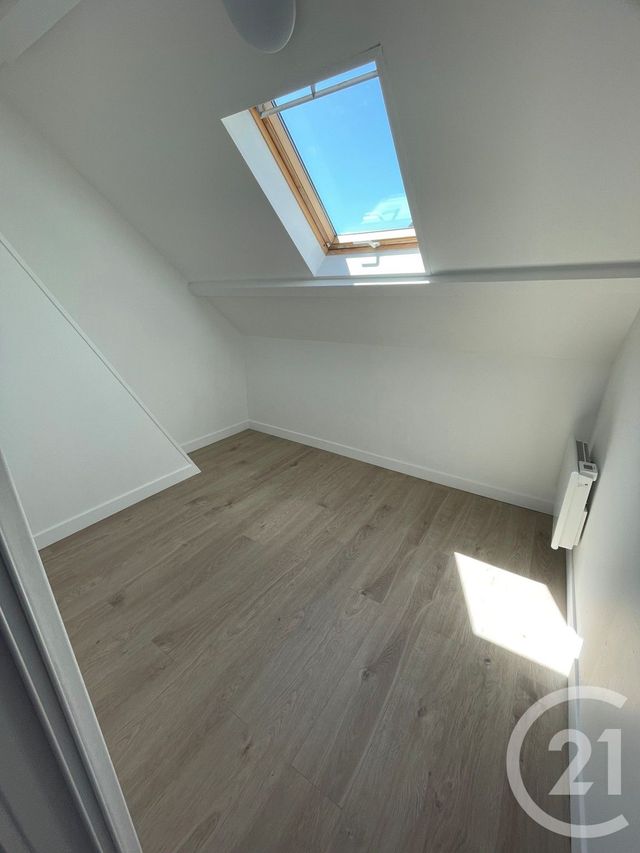 Appartement F1 à louer - 2 pièces - 24.0 m2 - CALAIS - 62 - NORD-PAS-DE-CALAIS - Century 21 Immopale