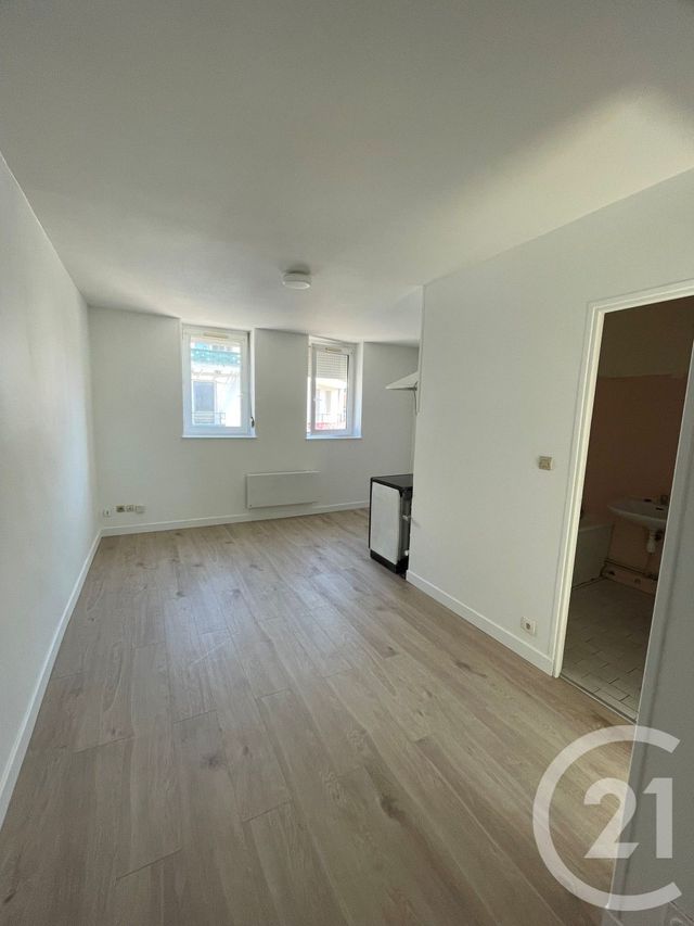 Appartement F1 à louer - 2 pièces - 24.0 m2 - CALAIS - 62 - NORD-PAS-DE-CALAIS - Century 21 Immopale