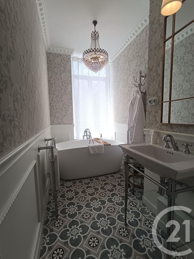 Appartement F2 à louer - 2 pièces - 62.07 m2 - CALAIS - 62 - NORD-PAS-DE-CALAIS - Century 21 Immopale