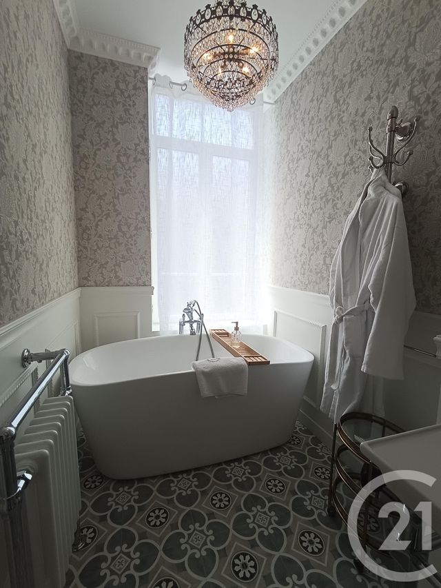 Appartement F2 à louer - 2 pièces - 62.07 m2 - CALAIS - 62 - NORD-PAS-DE-CALAIS - Century 21 Immopale