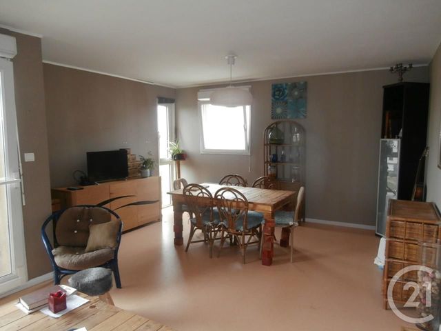 Appartement F2 à louer - 2 pièces - 55.1 m2 - CALAIS - 62 - NORD-PAS-DE-CALAIS - Century 21 Immopale