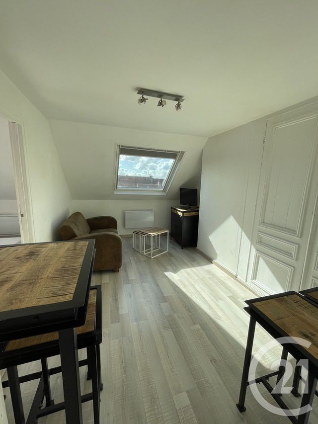 Appartement à louer - 2 pièces - 30.57 m2 - CALAIS - 62 - NORD-PAS-DE-CALAIS - Century 21 Immopale